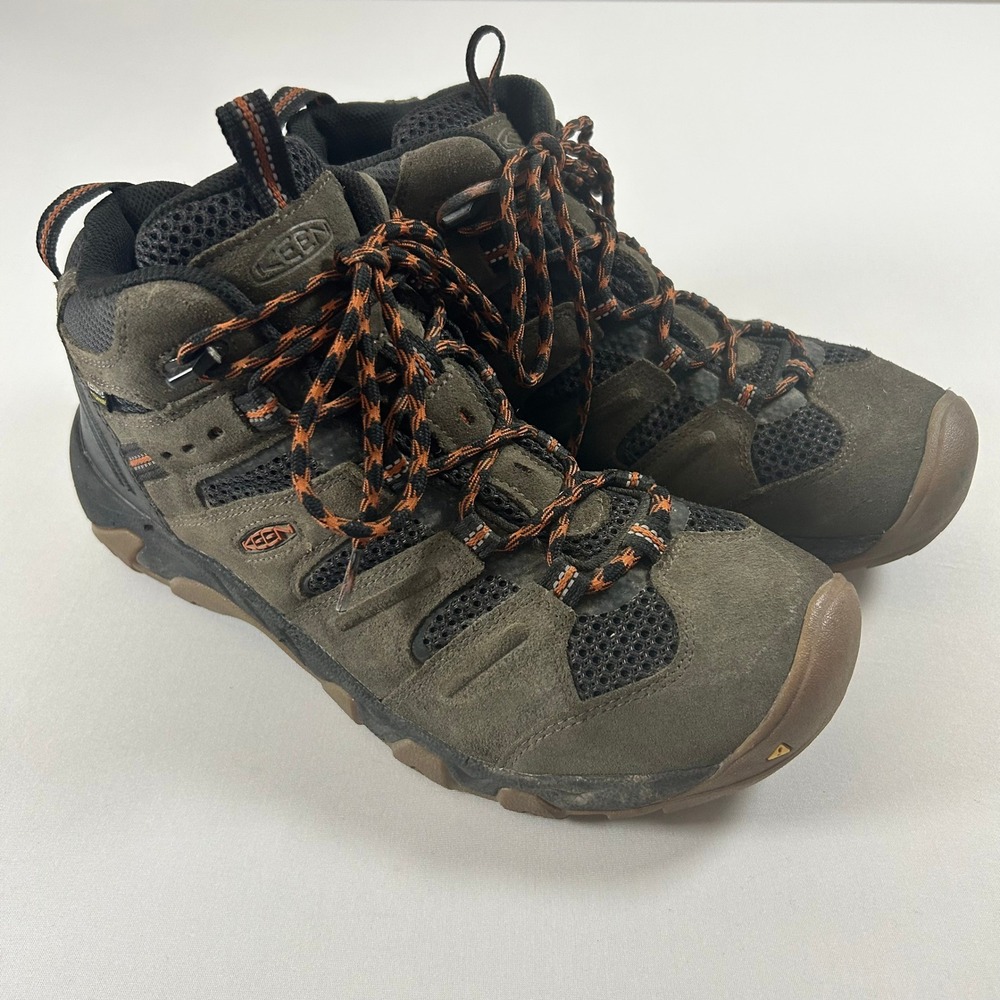 KEEN Voyageur Mid Hiking Boots Women 8.5 Olive Green Waterproof Suede Trail